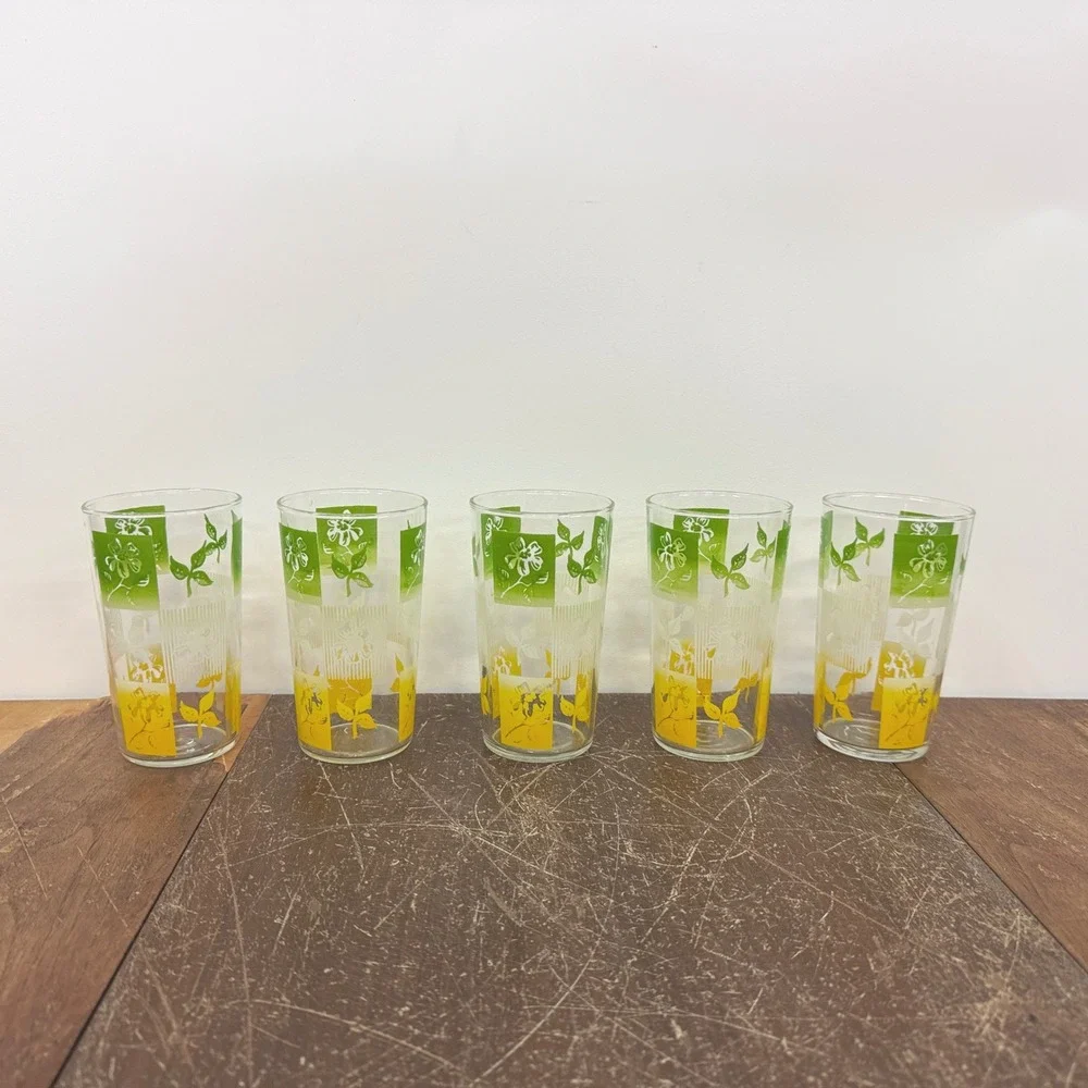 Vintage clear glass set‎ of 5 drinking glasses green yellow white floral pattern